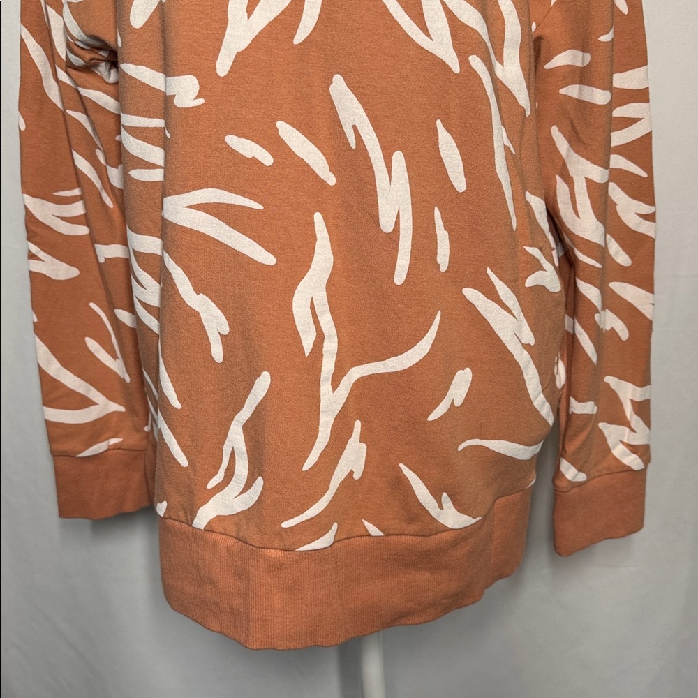 ❤️3/$30 Daily Ritual Patterned Sweatshirt - Picture 3 of 8